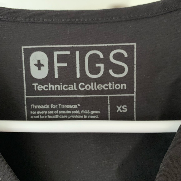 Women's Catarina One-Pocket Scrub Top FIGS Black - Picture 3 of 3